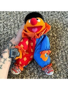 Vintage Applause Sesame Street Ernie Collector’s NWT Plush Toy Soft Body ~7”